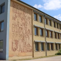 Schulgebäude der Integrierten Gesamtschule Vier Tore Neubrandenburg